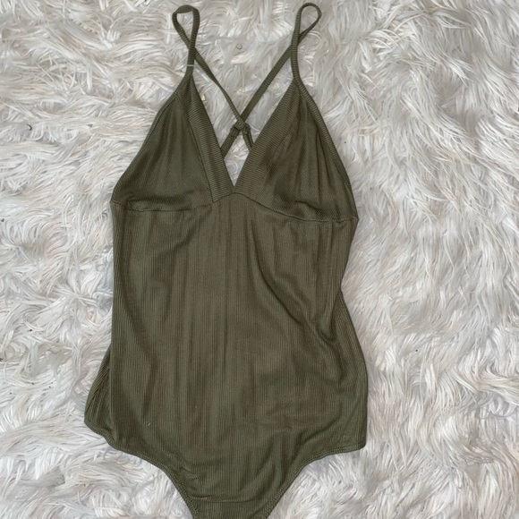 Green bodysuit - Picture 2 of 4